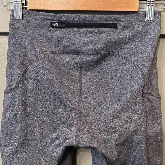 Lululemon Speed Up Crop Heathered Black 21" Inseam Running Leggings Size 4 - Picture 12 of 15
